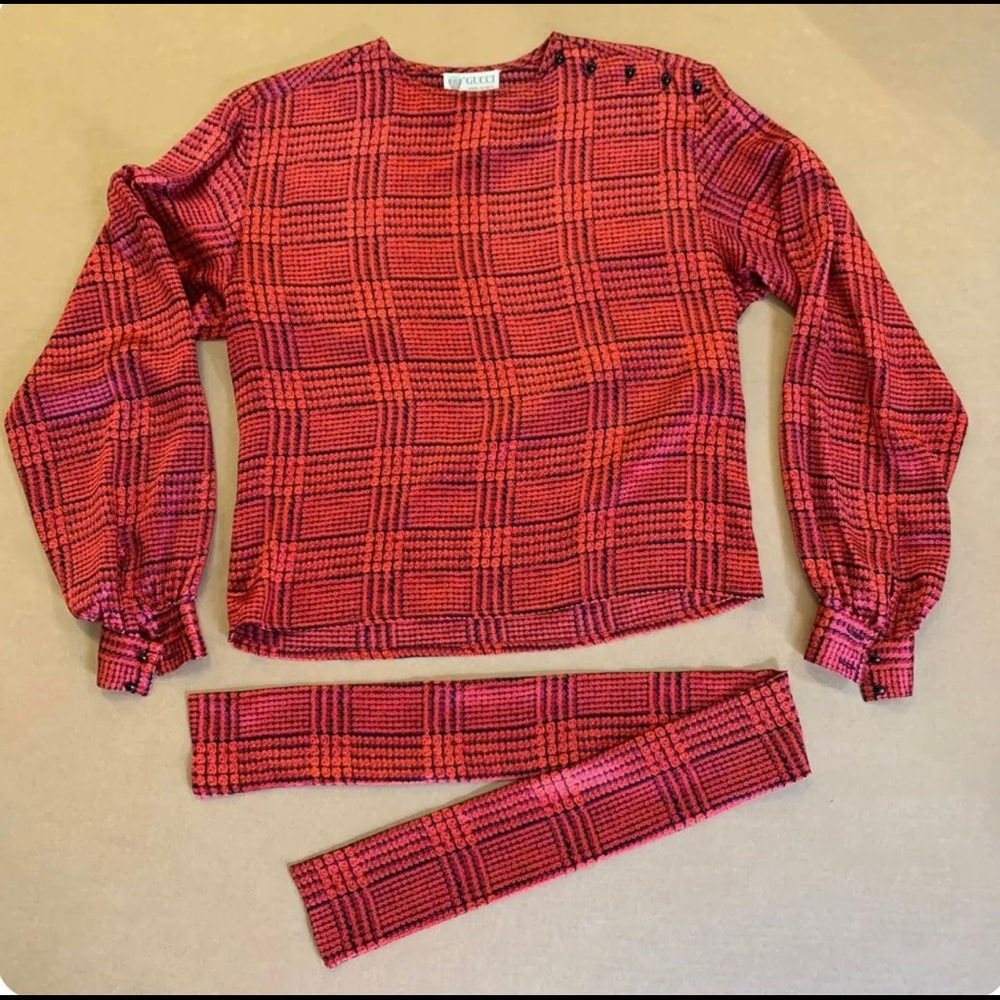 GUCCI Vtg Red Pattern Print Silk Tie Neck Blouse
48 Gingham / Plaid / Checkered
